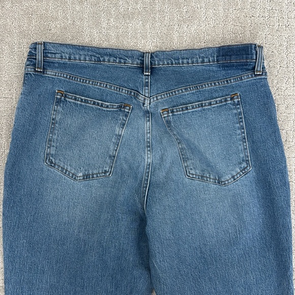 A&F 90s straight ultra high rise light curve love medium wash denim jeans - Picture 8 of 13